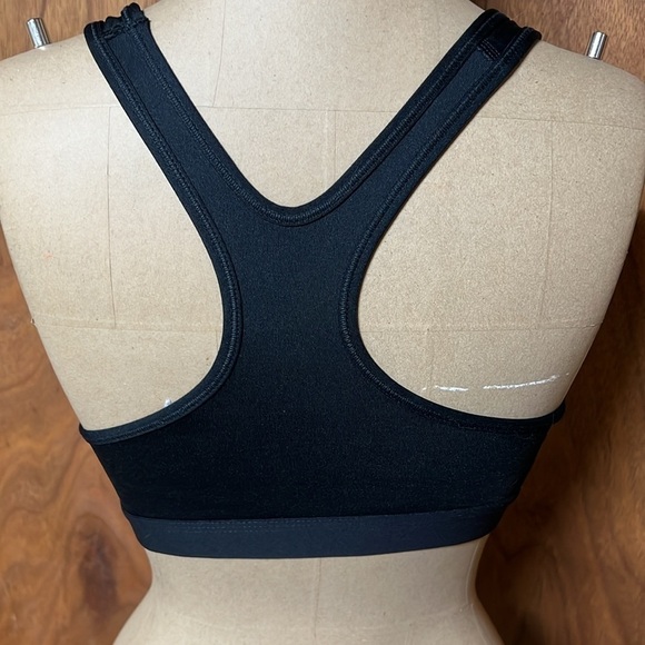 Women's Nike Dri-fit sports bra Black in color size Small - Picture 2 of 3